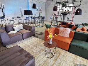 TUNE Stoffsofa links geschlossen 0